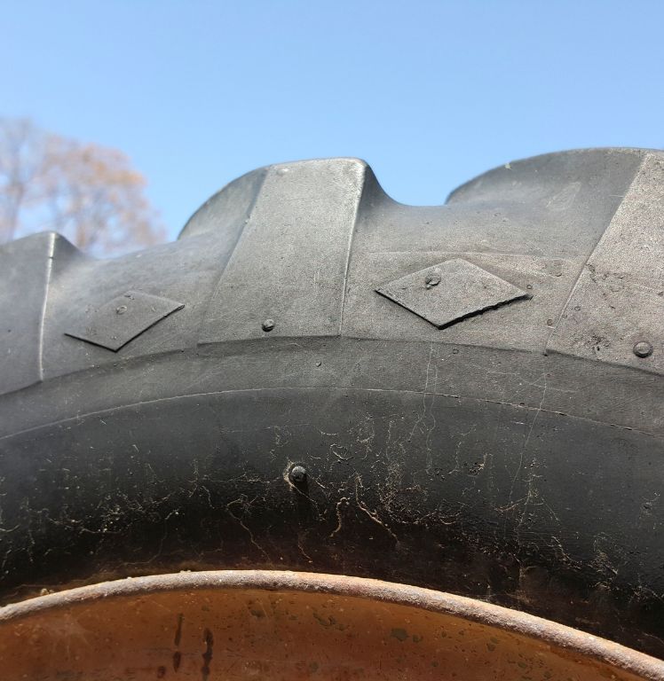 pneus de tracteur usé